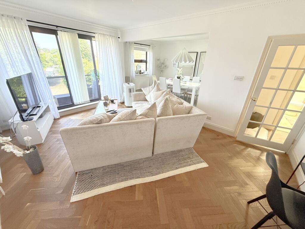 Apartment in Enfield - View 5