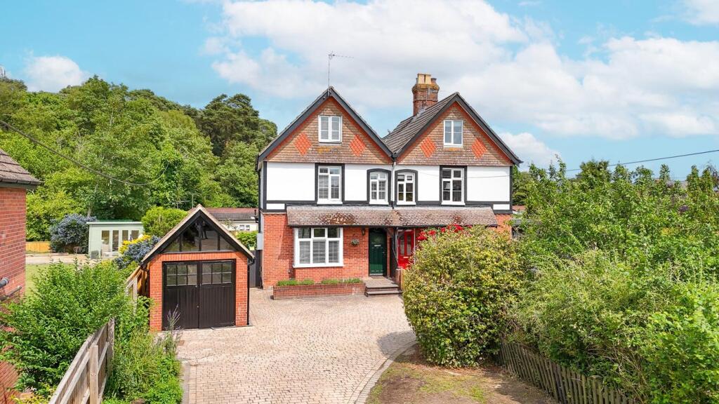 Main image of property: Princes Crescent, Lyndhurst, SO43