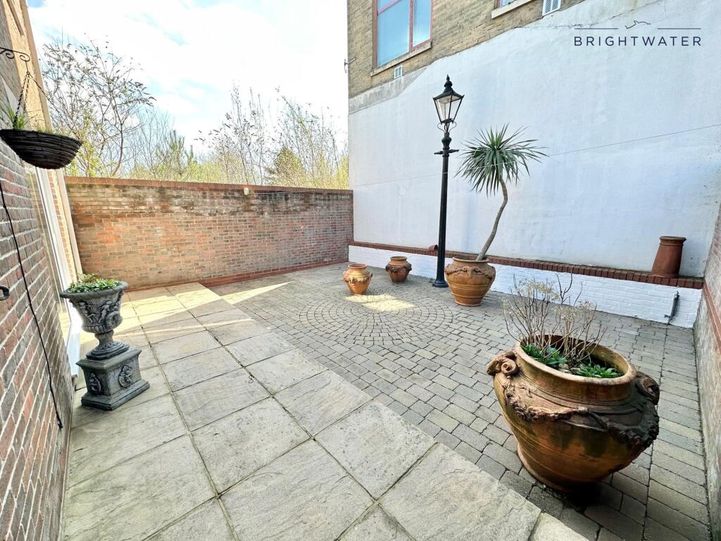 Apartment in Bournemouth - More