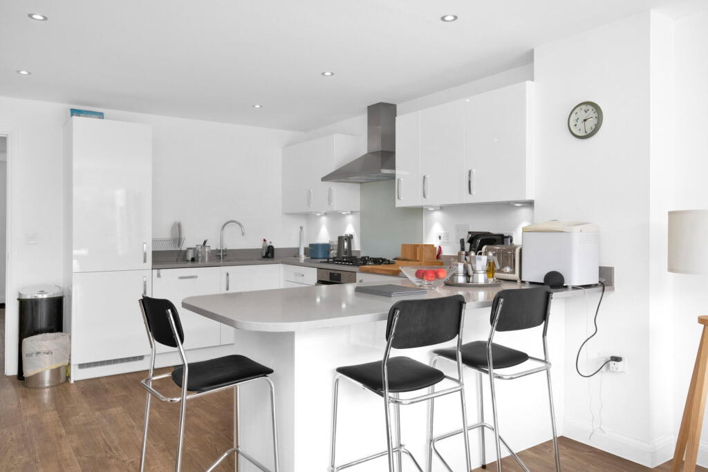 House in Guildford - View 5