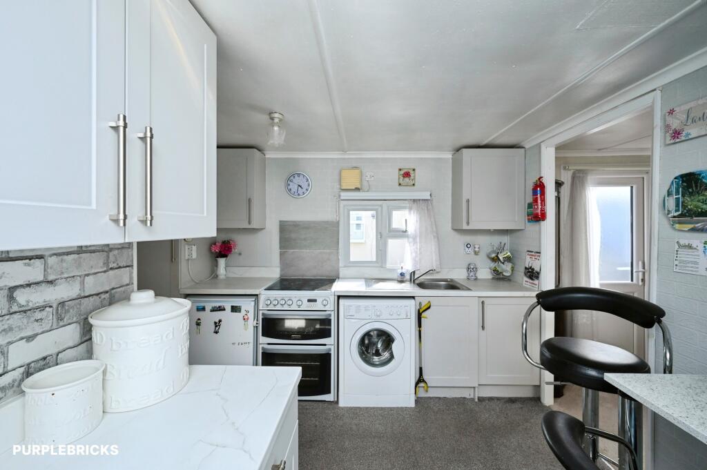 Old Mill Lane, Mansfield, NG19 - More