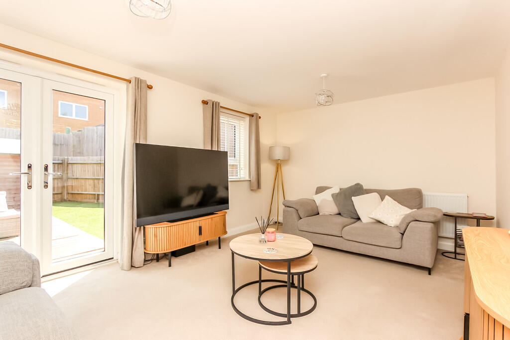 Pinnels Road, Wellingborough - View 4