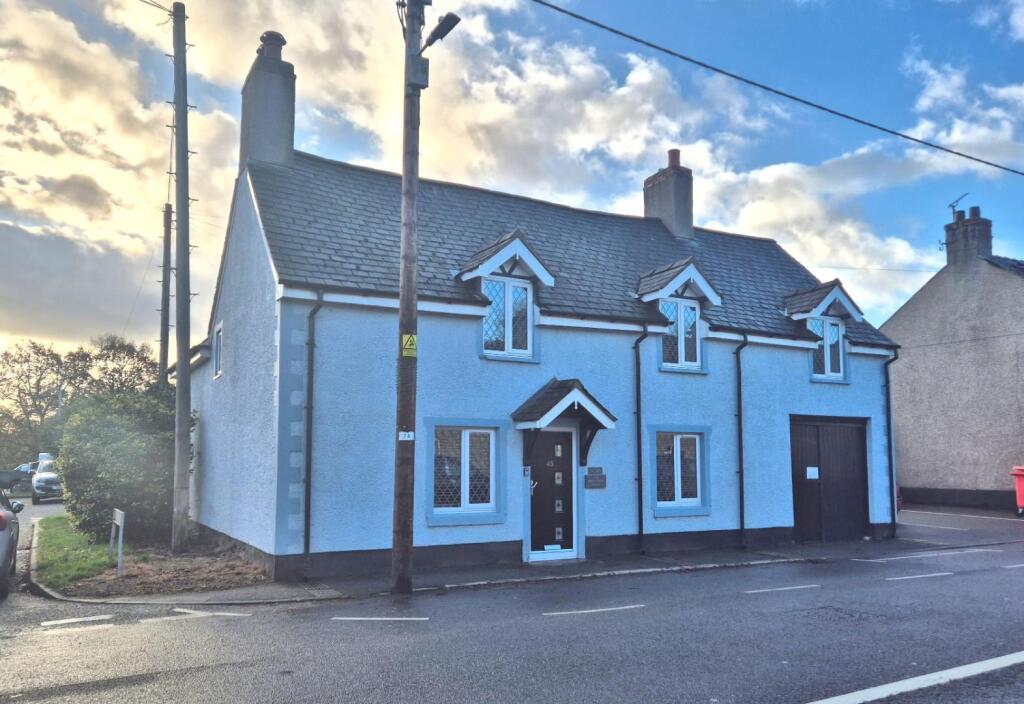 4-bed house on Mwrog Street, Ruthin, £450,000