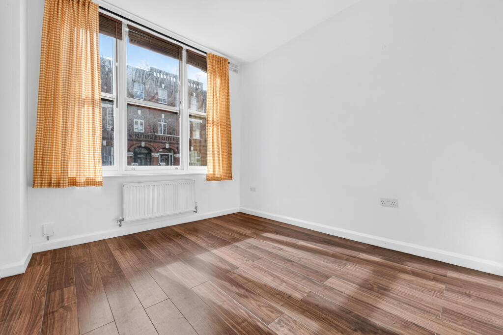 Apartment in London - View 4