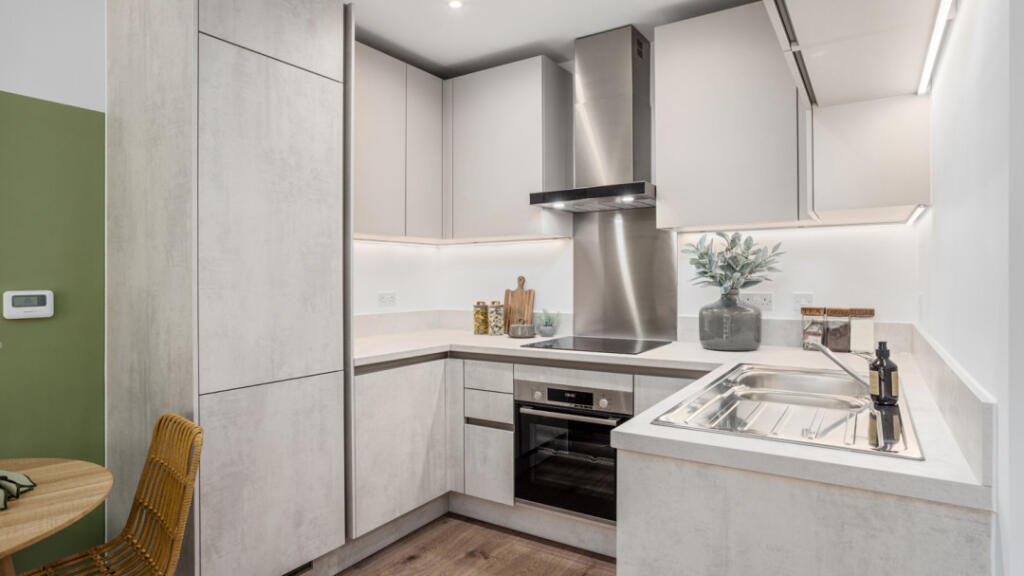 Main image of property: 51 Flagstaff Road, Reading, 
RG2 6BW