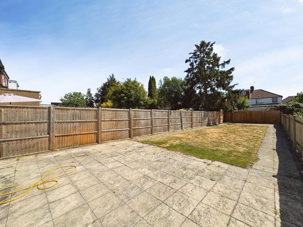 House in London - View 5