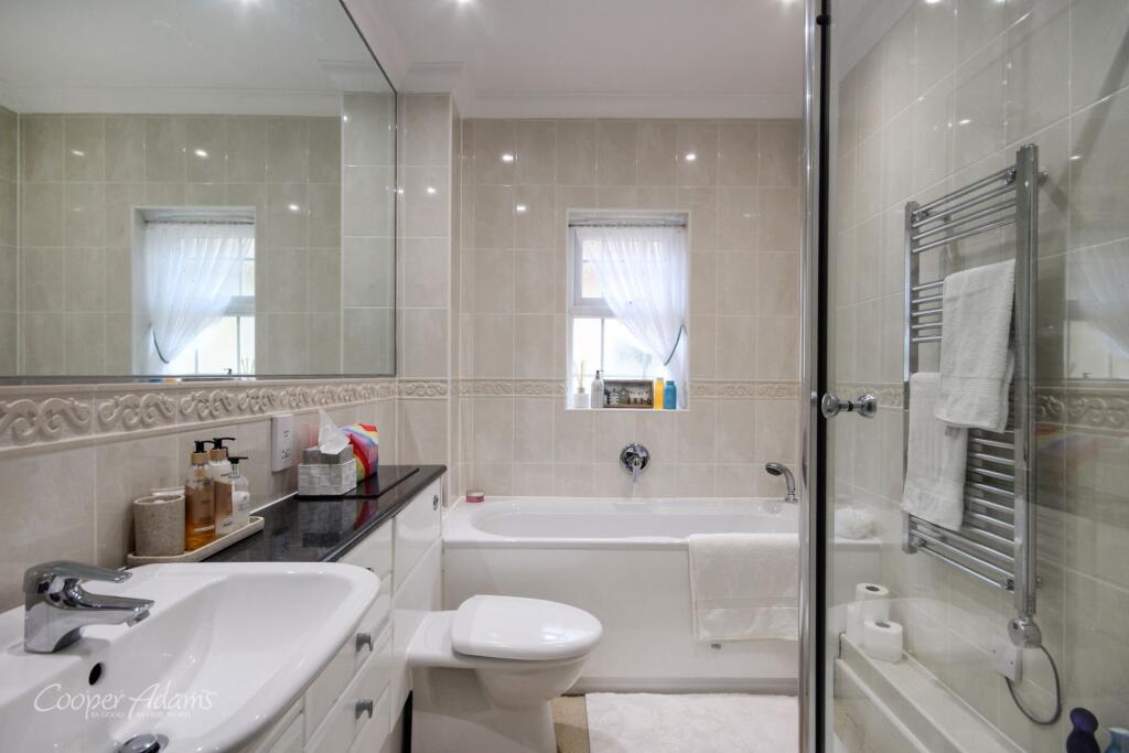 Apartment in Brighton - View 4