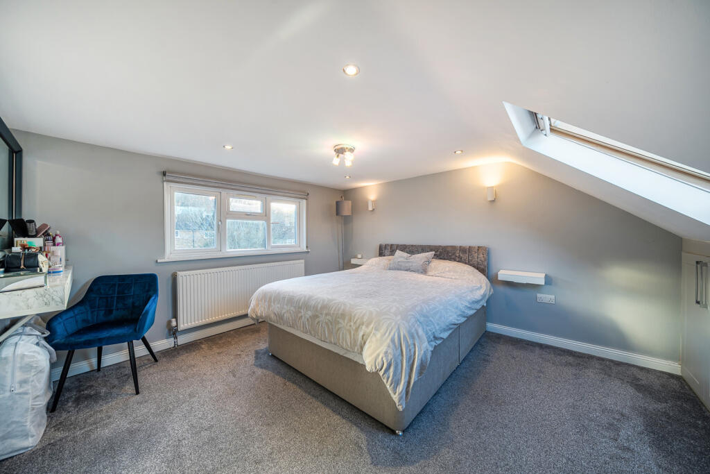 Hayling Road, Watford, Hertfordshire - More