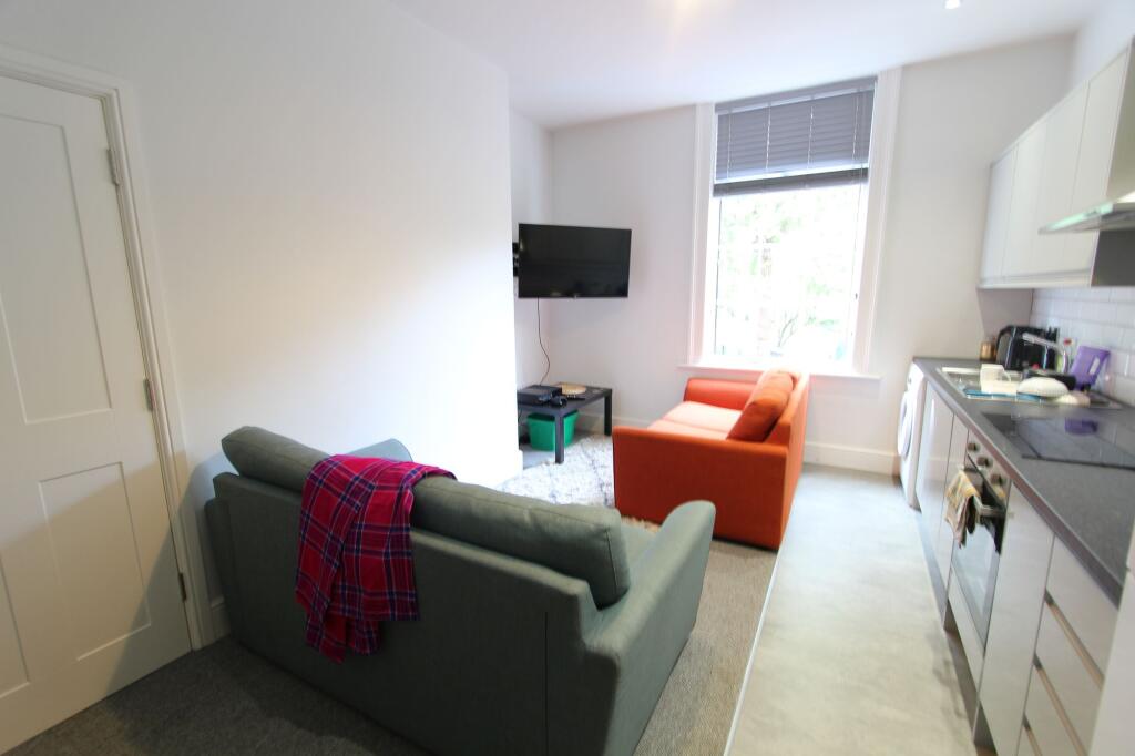 Apartment in Sheffield - View 5