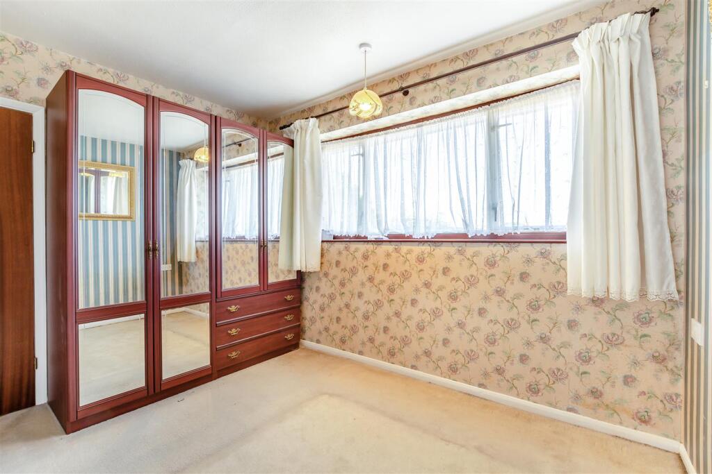 House in Tonbridge and Malling, Larkfield, East Malling and Larkfield - More
