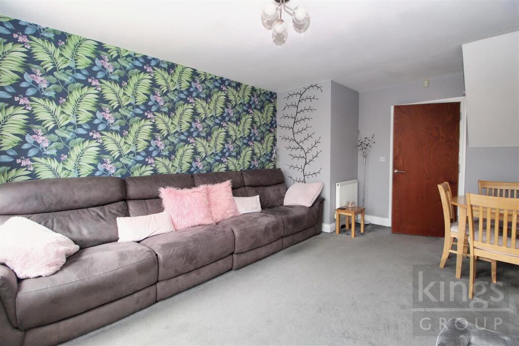 House in Enfield - View 2
