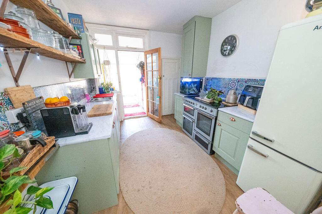 House in Waterlooville - View 4
