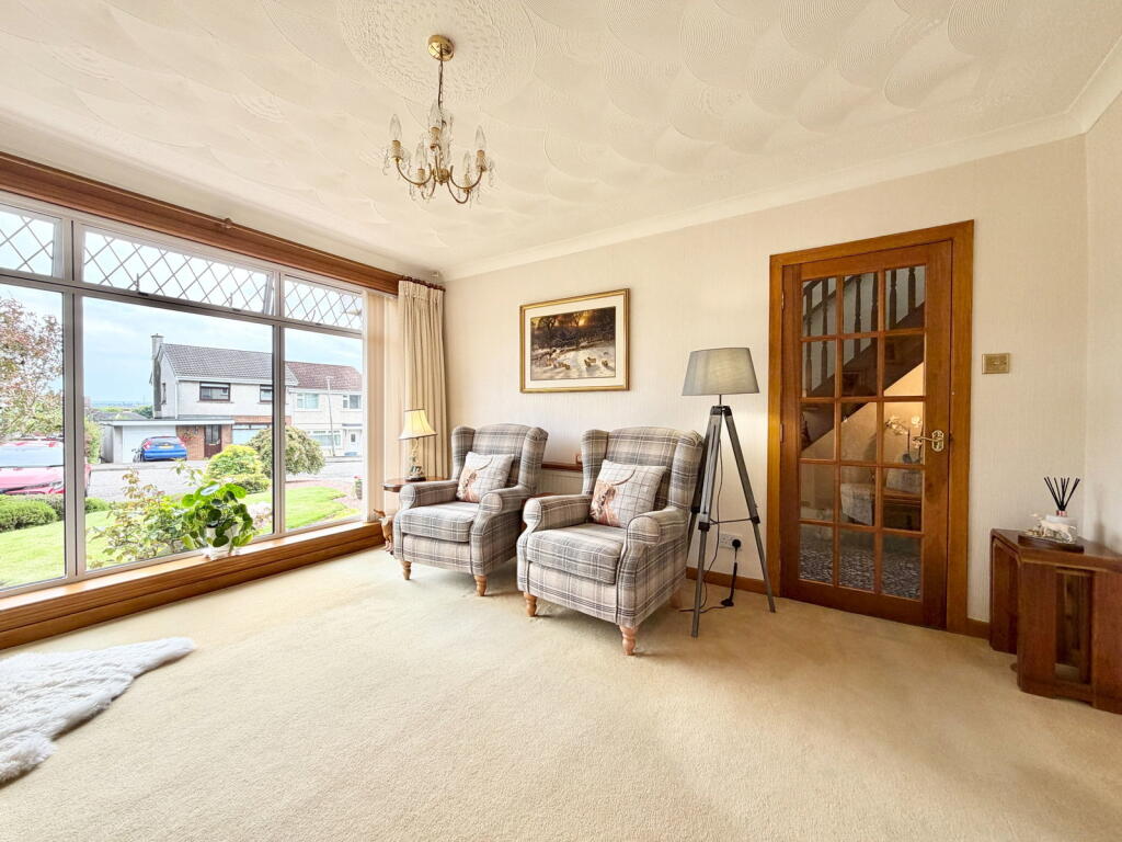 House in Dunipace, Falkirk - View 4