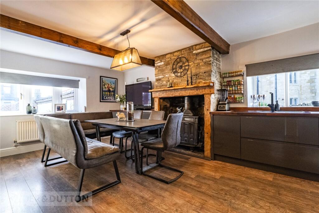 House in Kirklees, Wellhouse - More