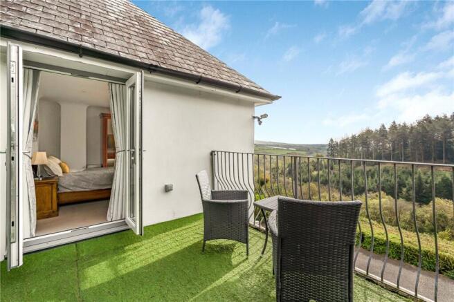 Master Bed Balcony