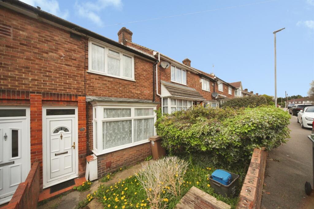 Main image of property: Pomfret Avenue, Luton