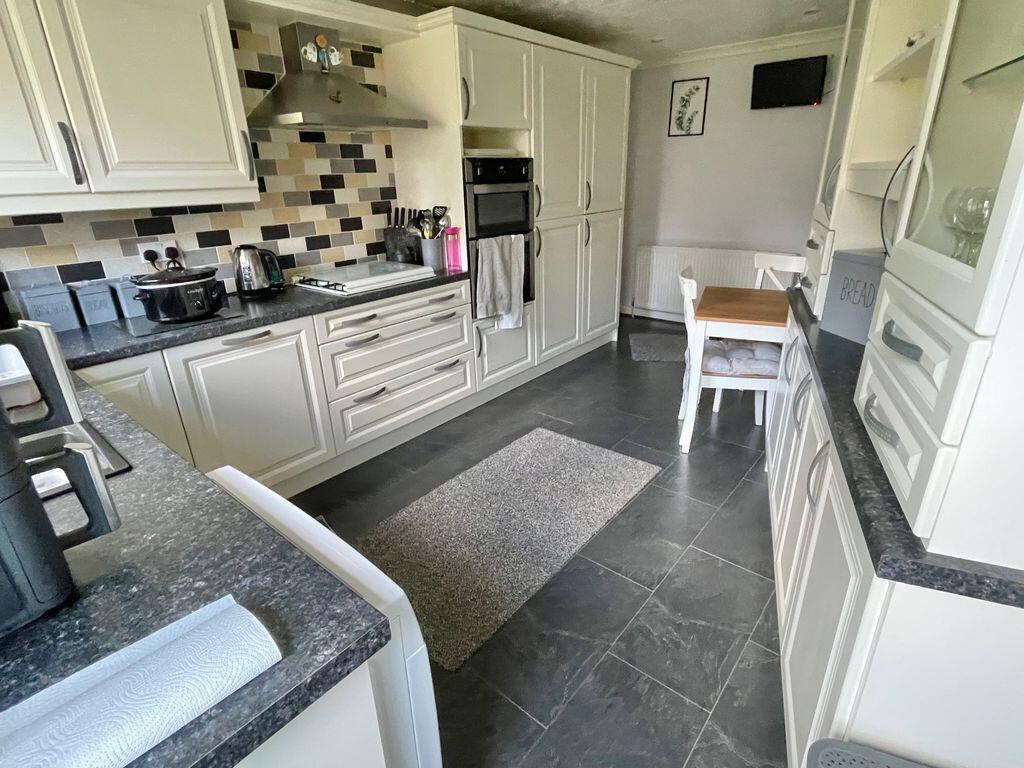 House in Birmingham, West Midlands - More