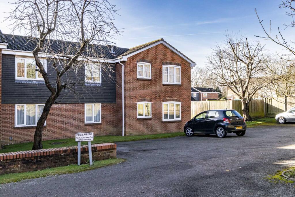 Apartment in Dacorum, Hertfordshire - View 2