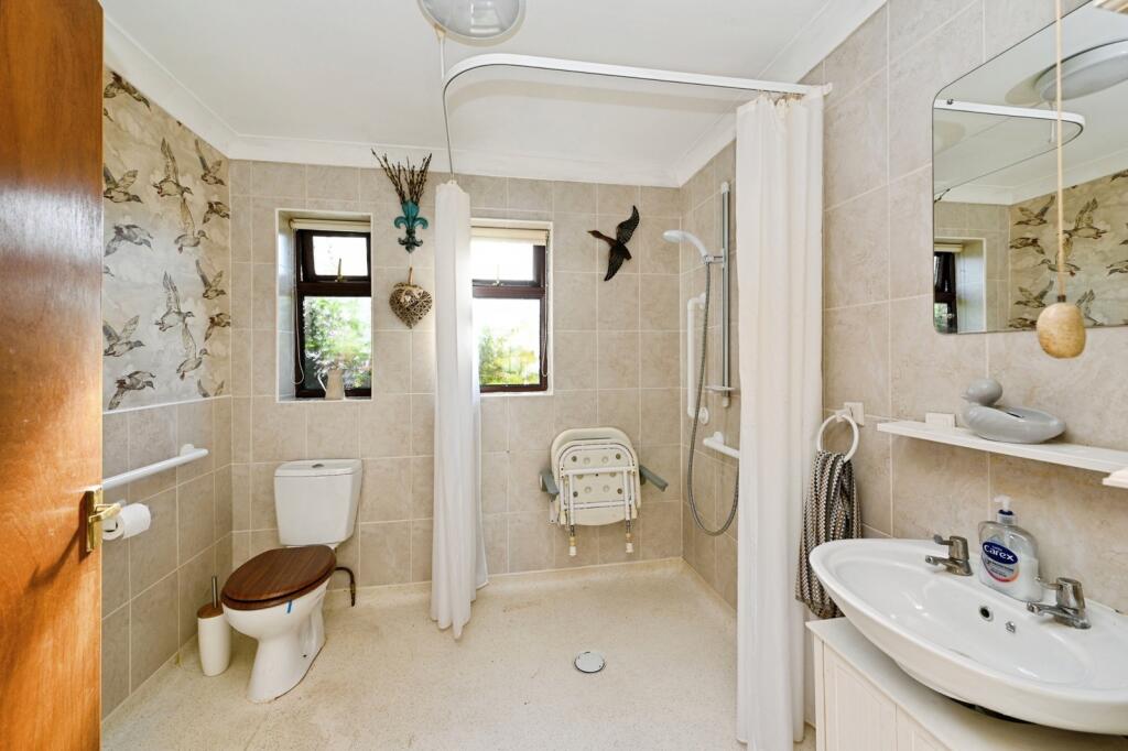 House in Peterborough - View 5