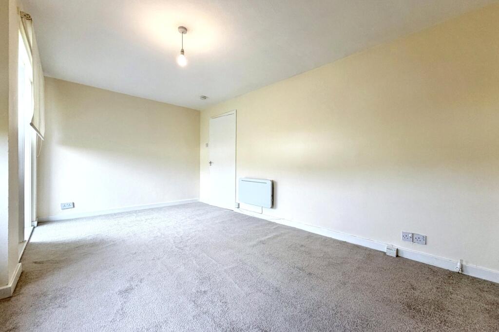 Somerville Drive, East Kilbride, Glasgow, South Lanarkshire, G75 photo 4