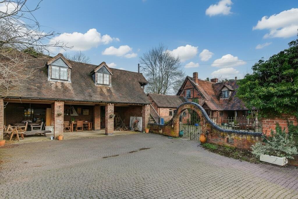 Additional image 3 of Droitwich Road, Feckenham, B96