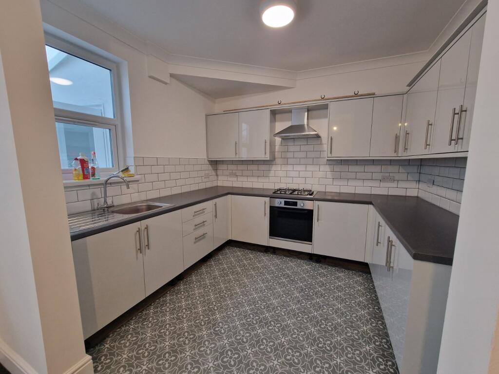 House in Portsmouth - View 3