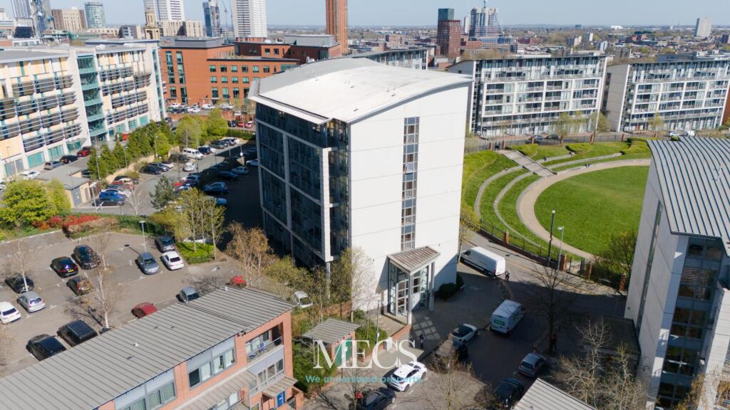 Main image of property: 26 Longleat Avenue, Birmingham, West Midlands, B15 2EX