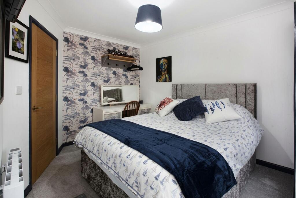 House in Teignbridge, Dawlish - More