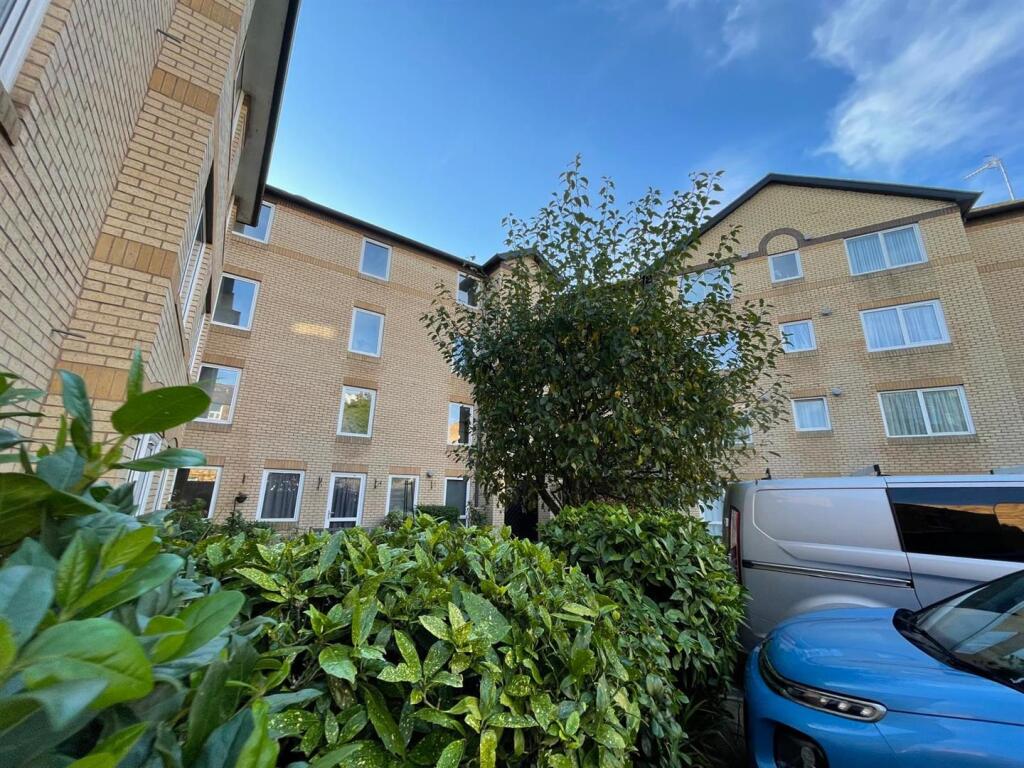 Main image of property: Grosvenor Crescent, Scarborough