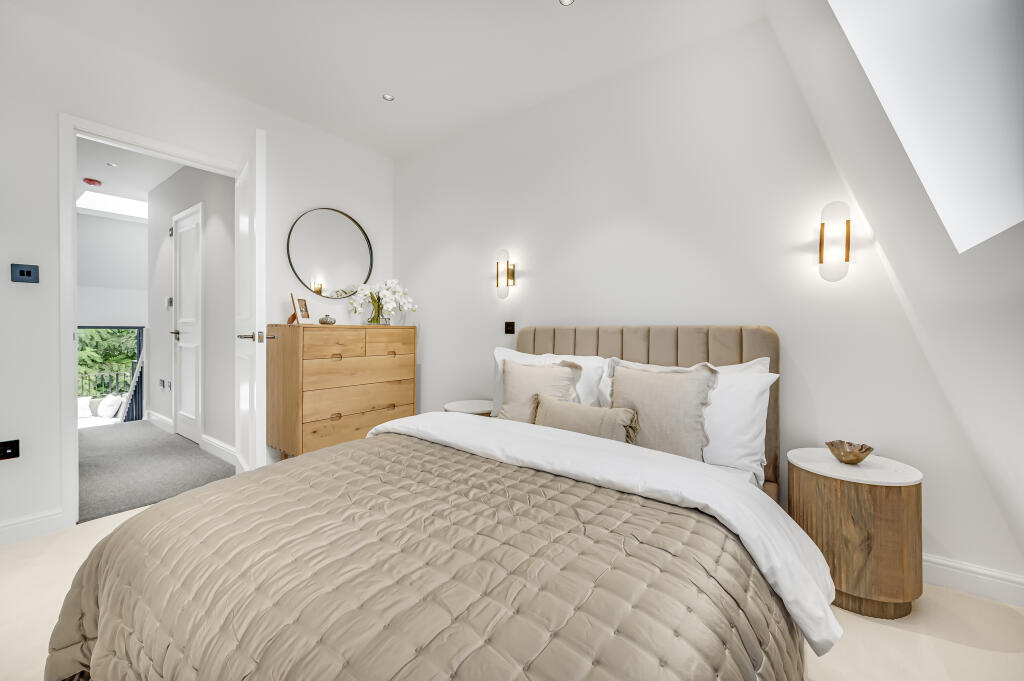 Apartment in London - View 2