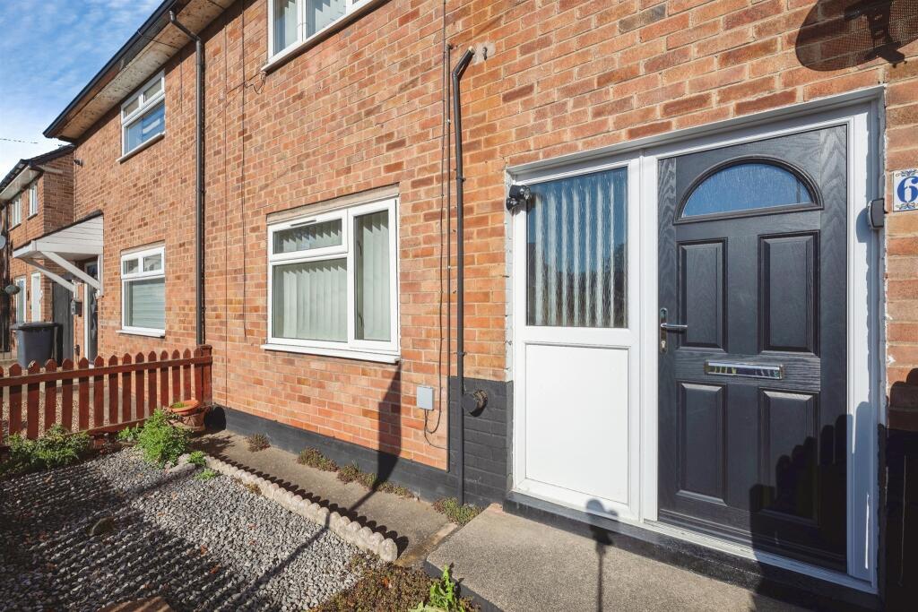House in Hull - View 4
