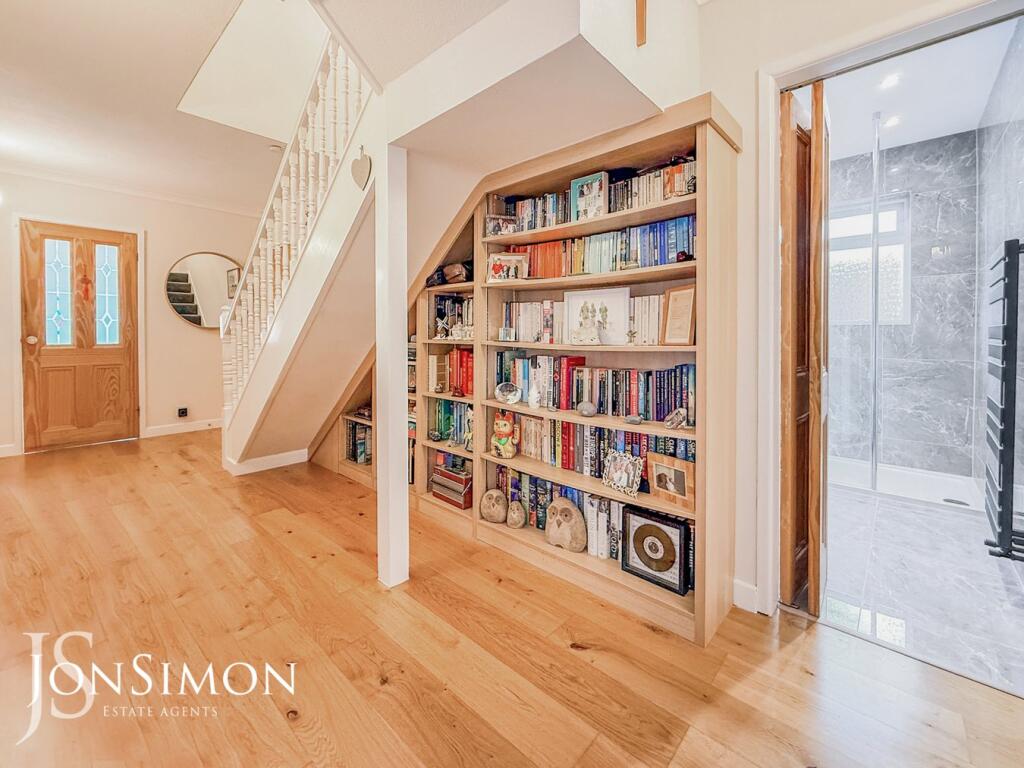 Balmoral Close, Greenmount, Bury, BL8 photo 3
