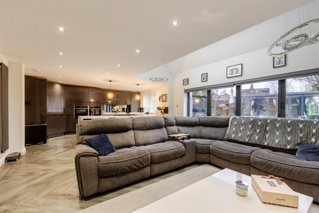 House in Tonbridge - View 3