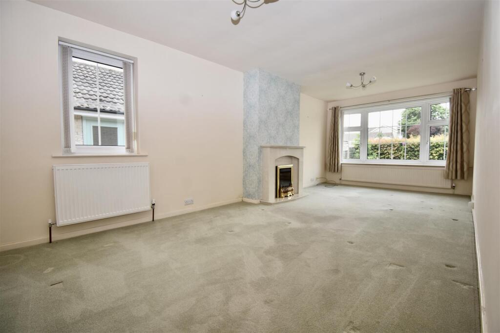 Swainsea Drive, Pickering photo 4
