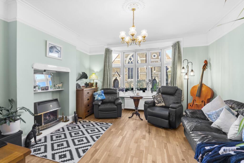 London Road, Sawbridgeworth, Hertfordshire, CM21 photo 2