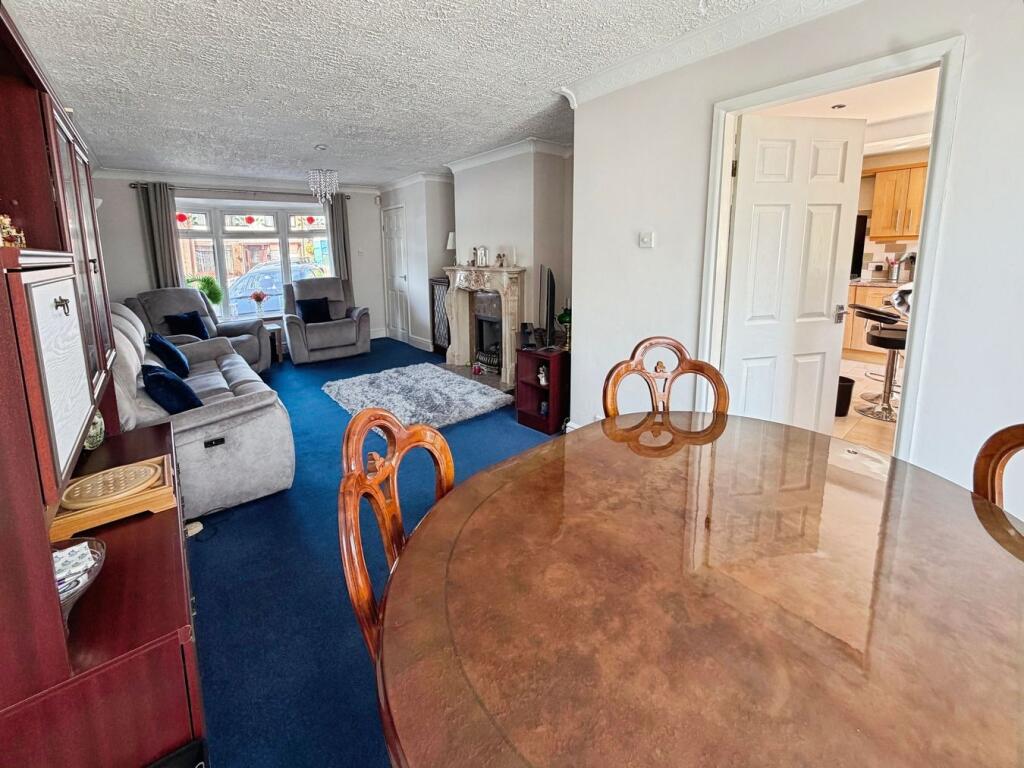 House in Sandwell, West Midlands - View 3