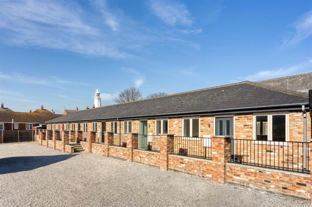 3, Justice Place, Withernsea photo 2
