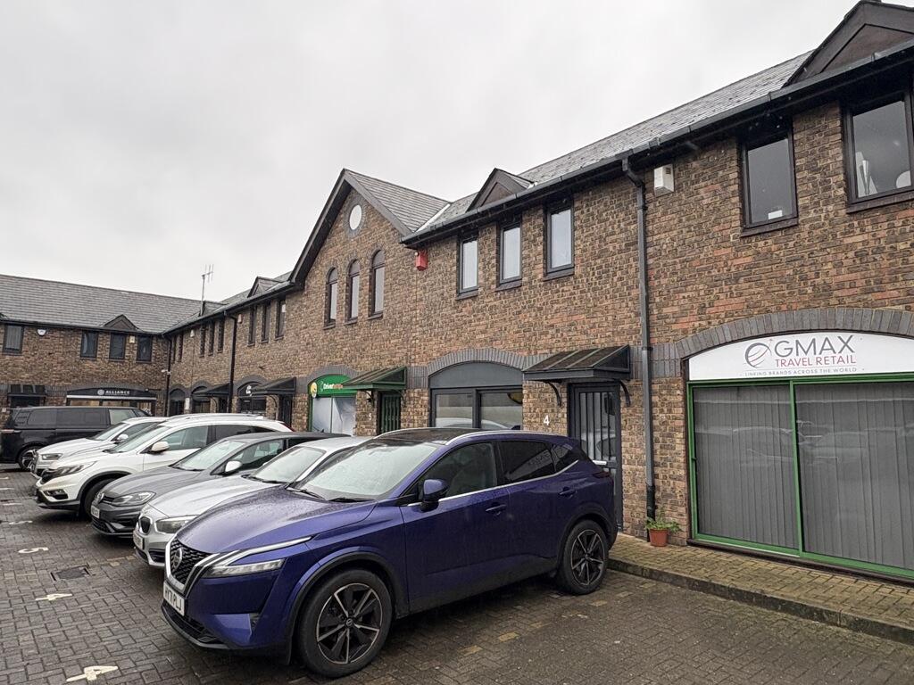 Main image of property: Unit 4, Hedge End Business Centre, Botley Road, Hedge End, Southampton, Hampshire, SO30