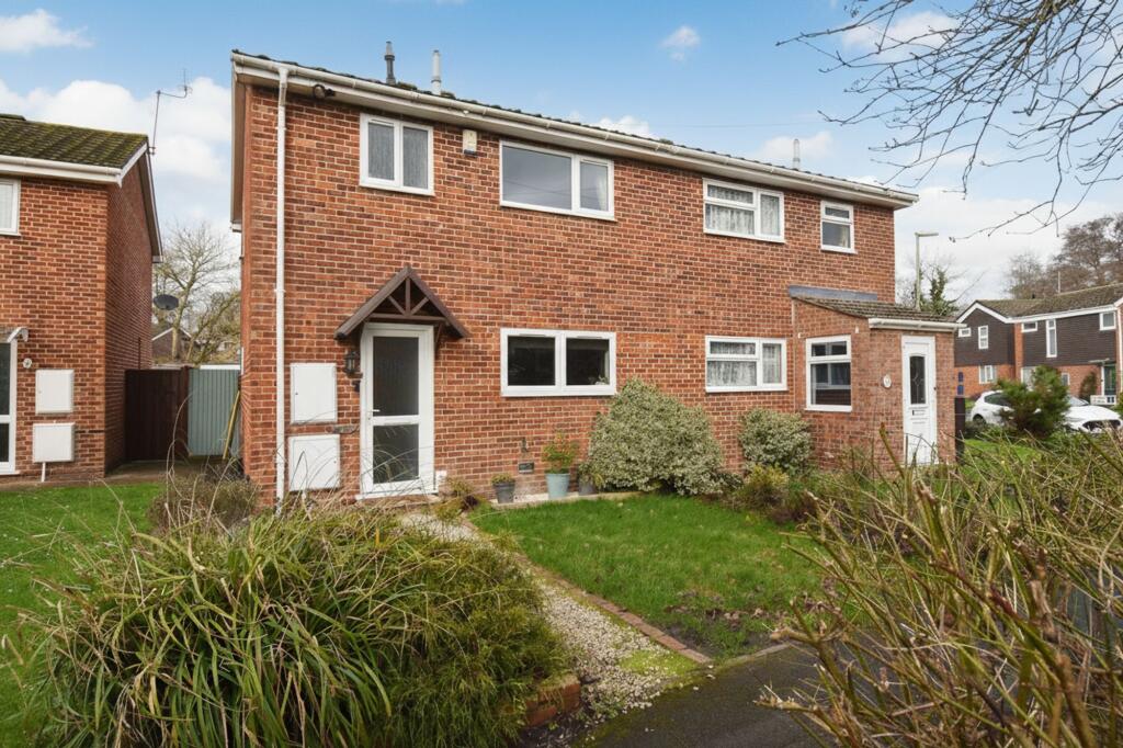 Main image of property: Launceston Drive, Eastleigh, SO50