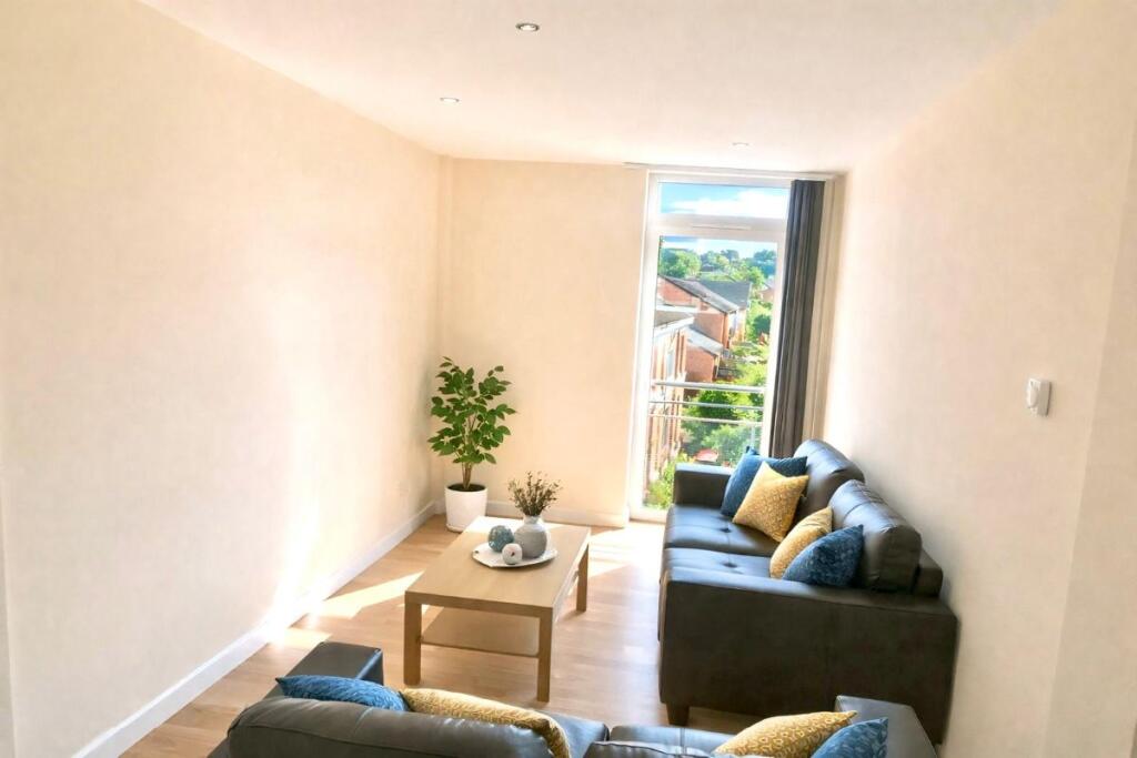 Apartment in Sheffield - View 5