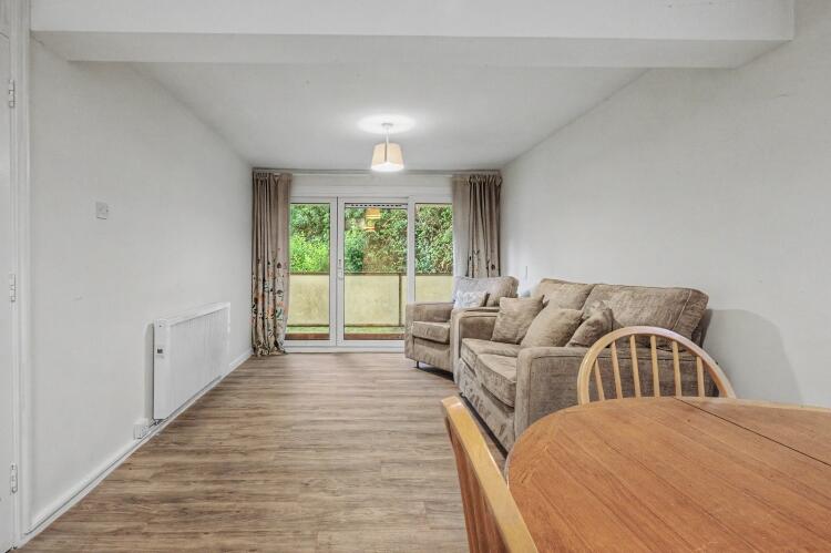Apartment in Oxford, Headington - View 5