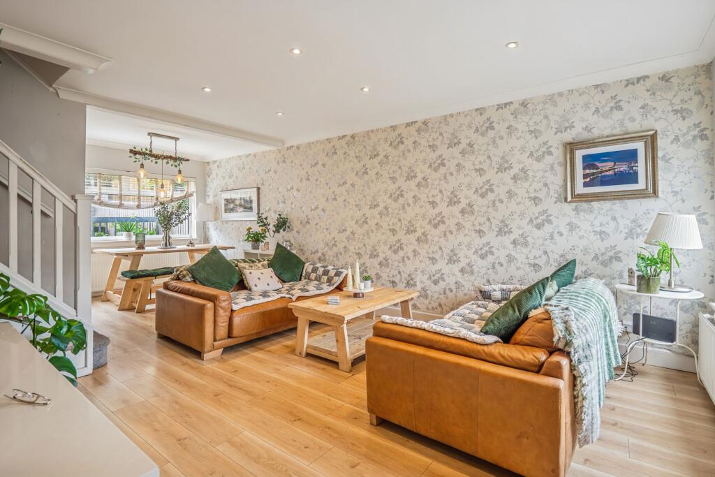 House in Glasgow, Stirling - View 3