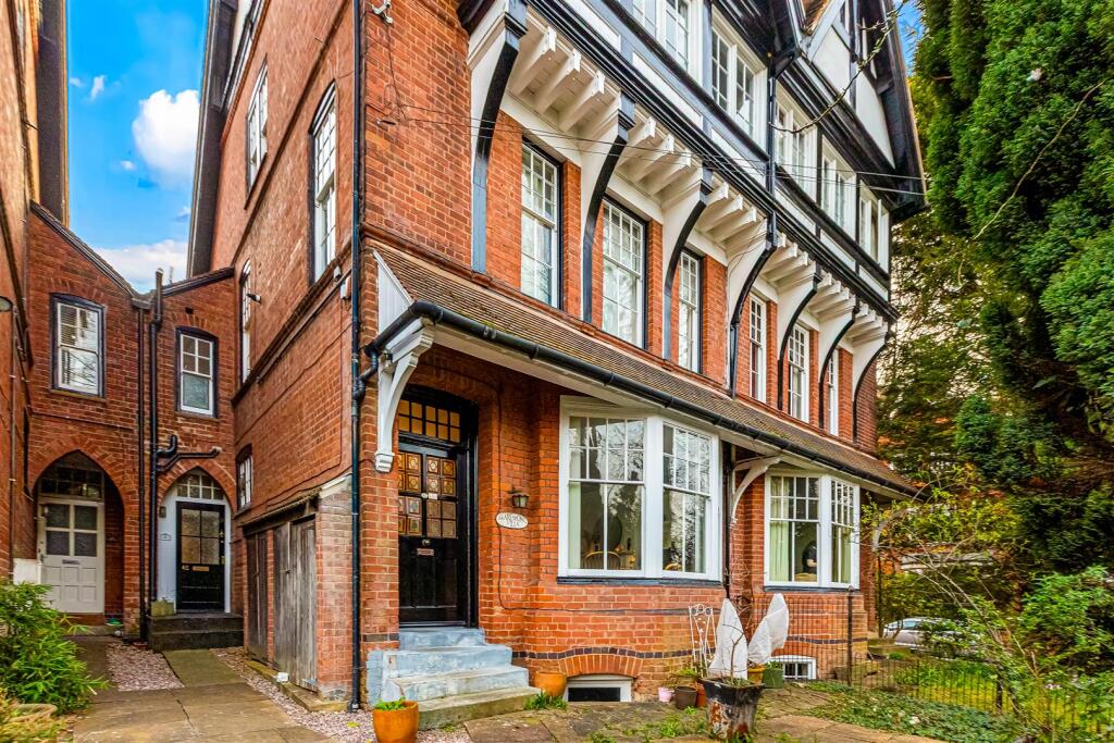 Main image of property: Stoneygate Road, Leicester