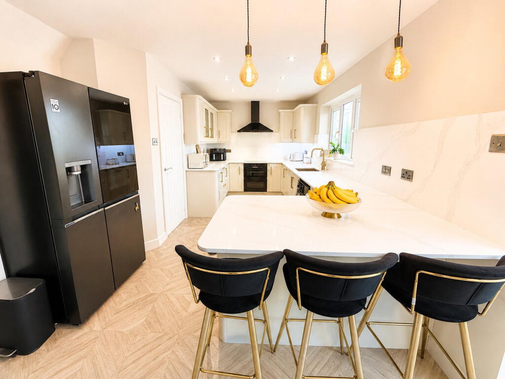 House in Dudley - View 2