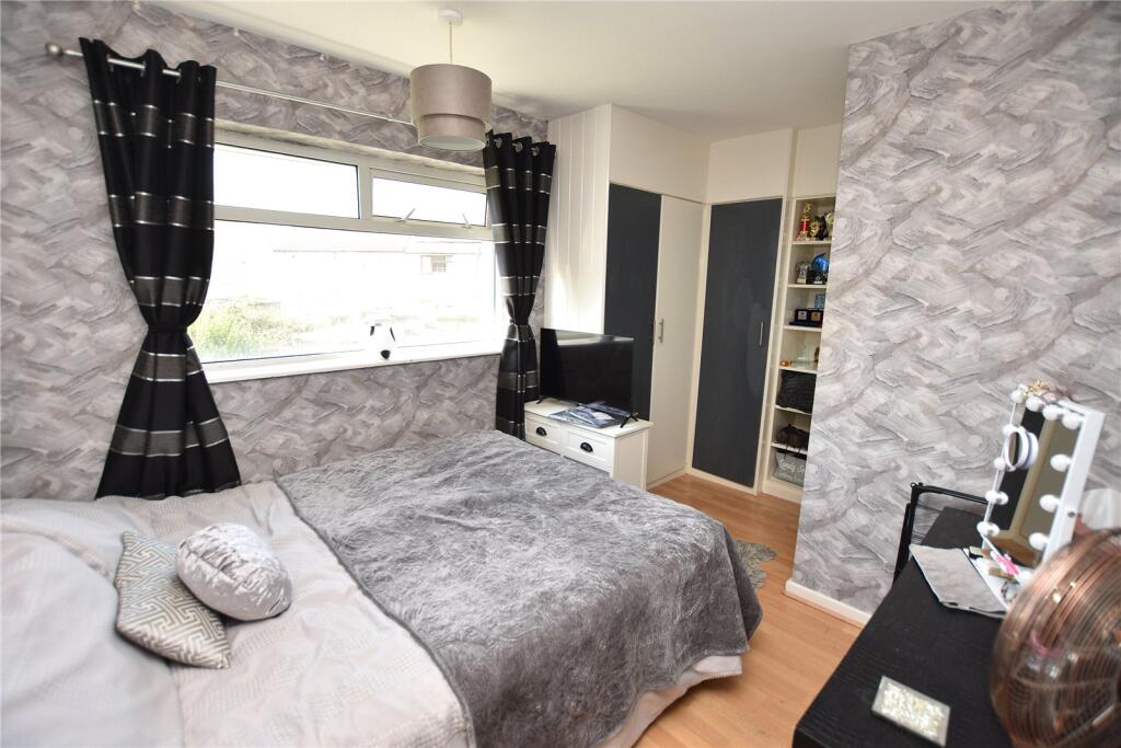 House in Leeds, Stanks - View 5