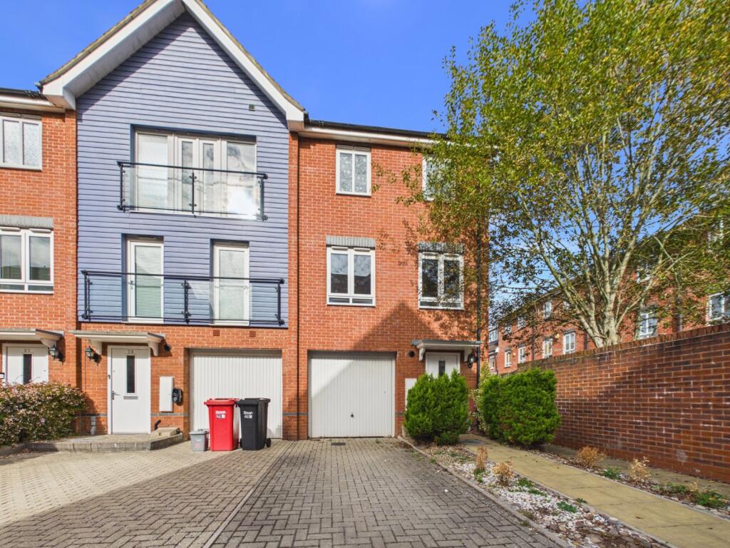 4-bed terraced on Chadwick Road, Langley, Berkshire, SL3, £589,950