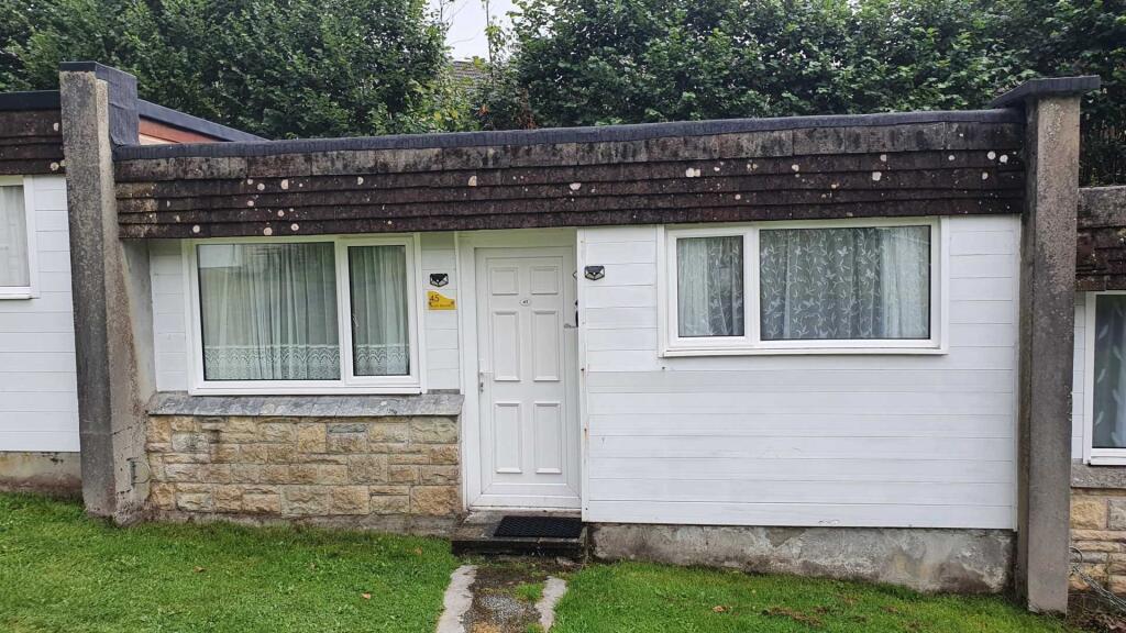 2-bed terraced on Lanteglos Holiday Park, Camelford, £18,000