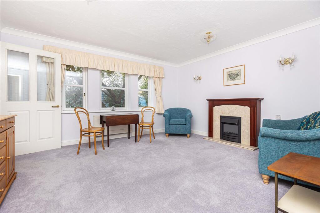 Apartment in Bournemouth - View 2