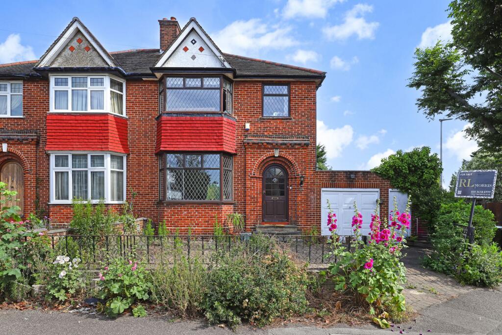 Main image of property: Forest Approach, Woodford Green, IG8