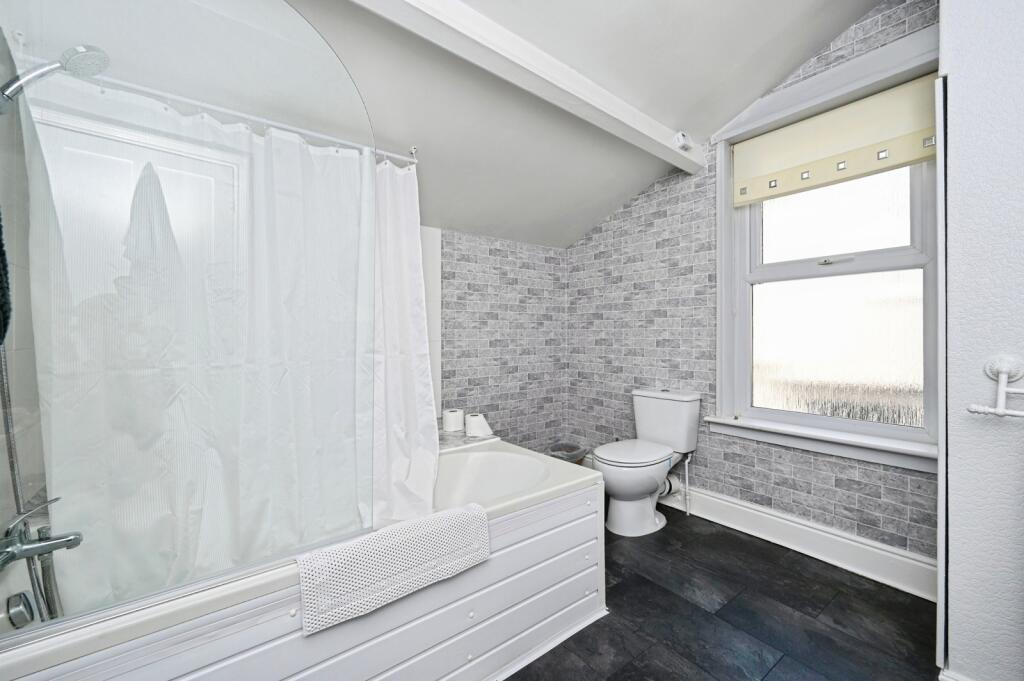 House in Nottingham, Mapperley Park - View 5